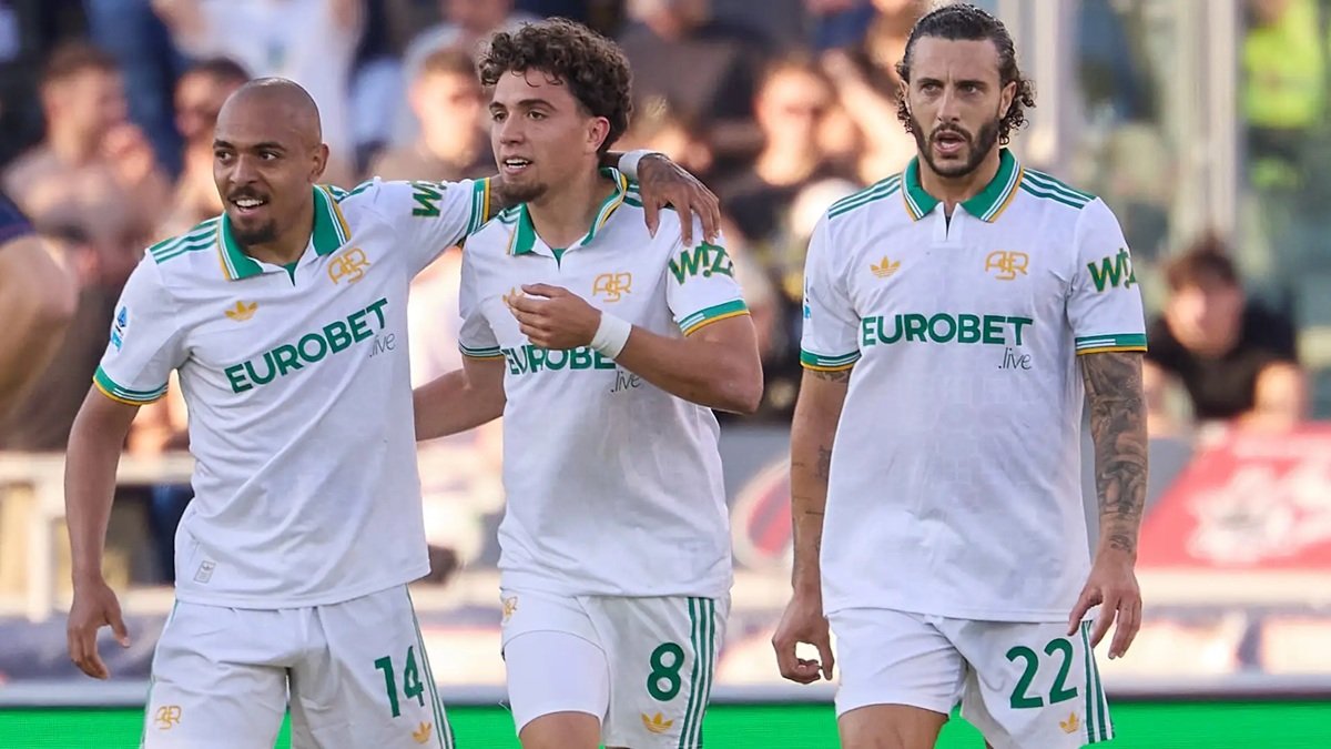 نيل العيناوي موقوف: غياب مؤلم عن مباراة روما أمام فيورنتينا