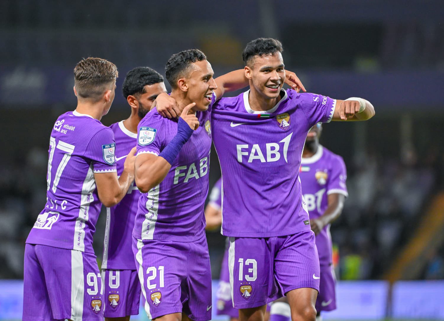 سفيان رحيمي يتألق مع أخيه:ثنائية مذهلة وفوز العين 5-0
